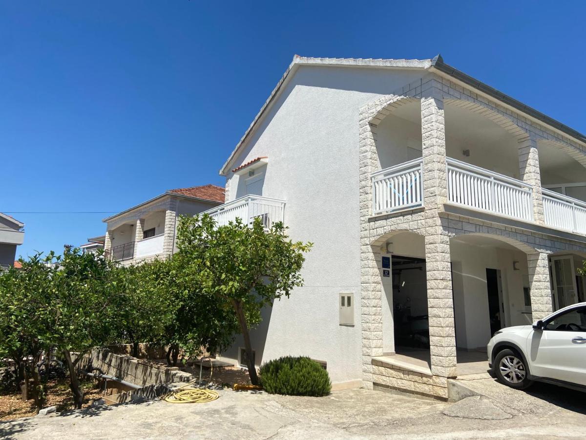 Apartamento House Mare Trogir Exterior foto