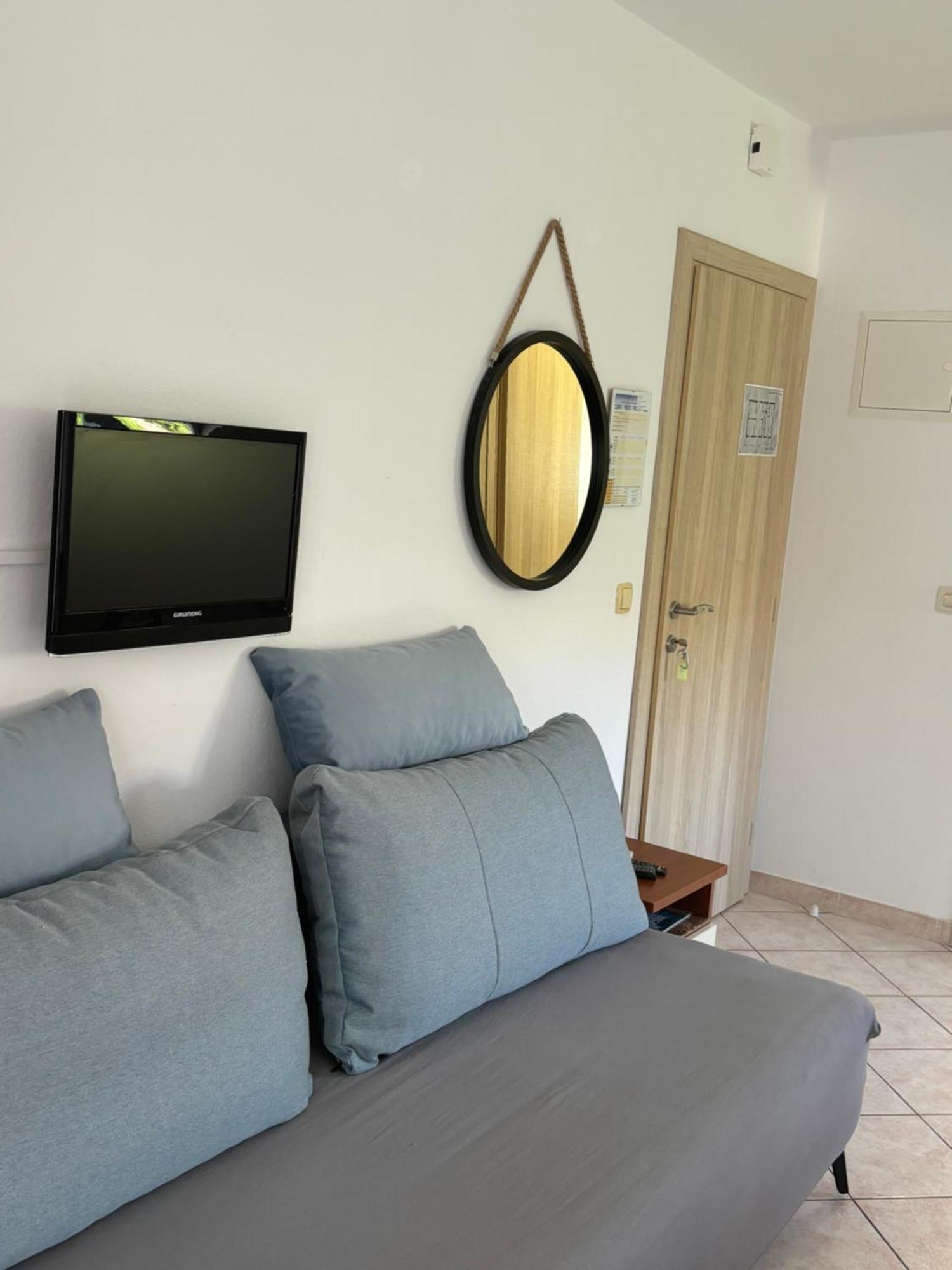 Apartamento House Mare Trogir Exterior foto